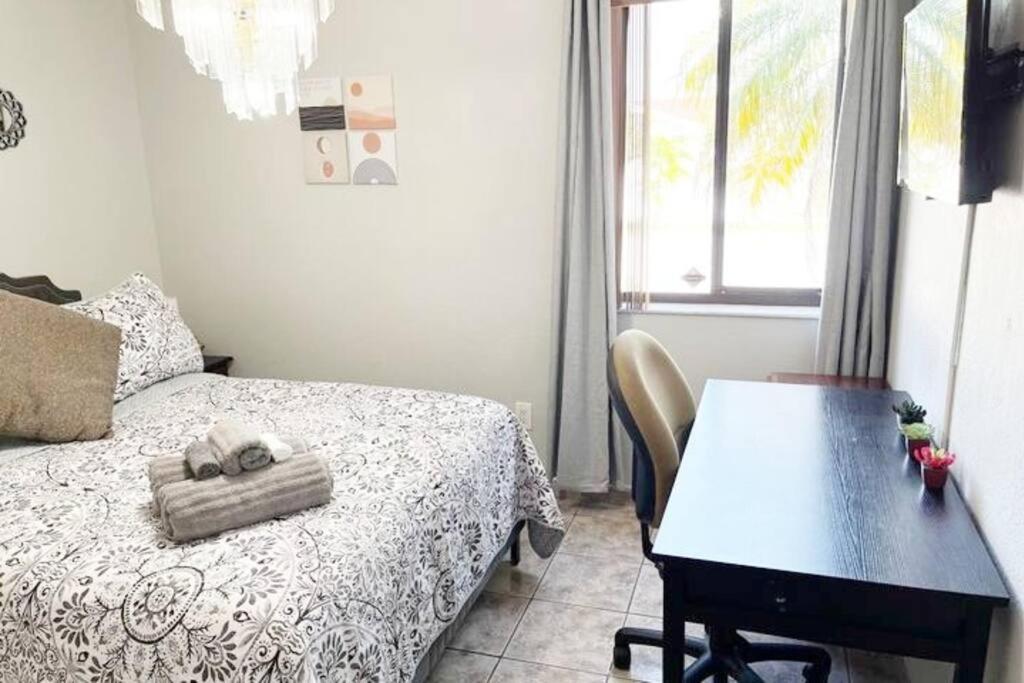 Amazing & Cozy Duplex Near Zoo Miami ! Villa Eksteriør billede